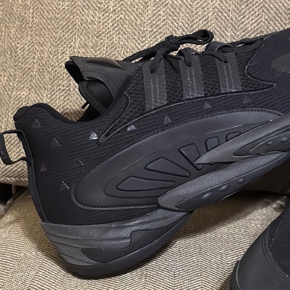 NWT Adidas Crazy BYW 2.0 Men Triple Black Basketball Sneaker/Shoe GX0043 Size 19 - Picture 3 of 16